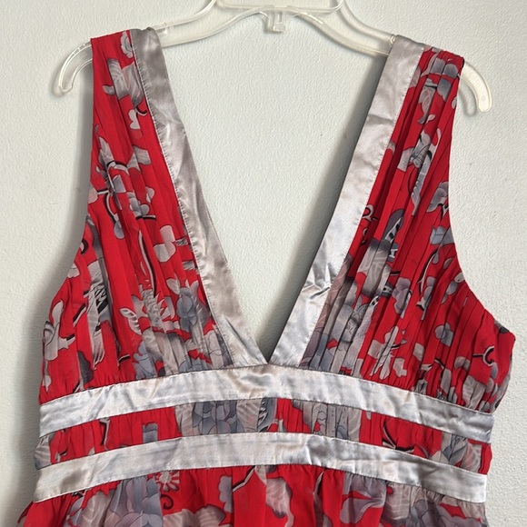 Arden B. women red camisole 100% silk tan top with gray & black flowers - Picture 7 of 8